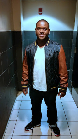 Meet your Posher, Emmanuel - Picture 1 of 1